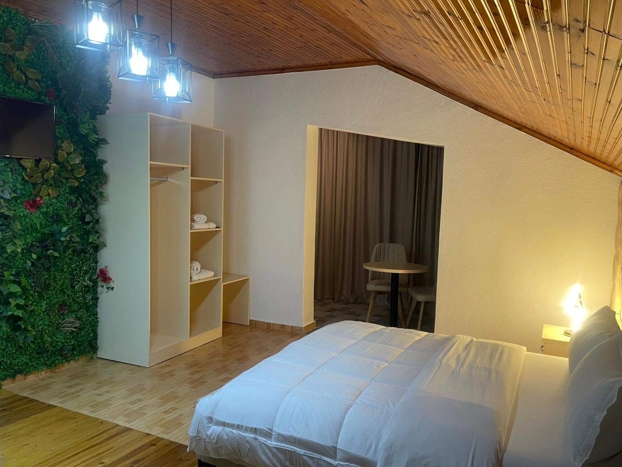 Four Generation Hotel Shiroka ภายนอก รูปภาพ
