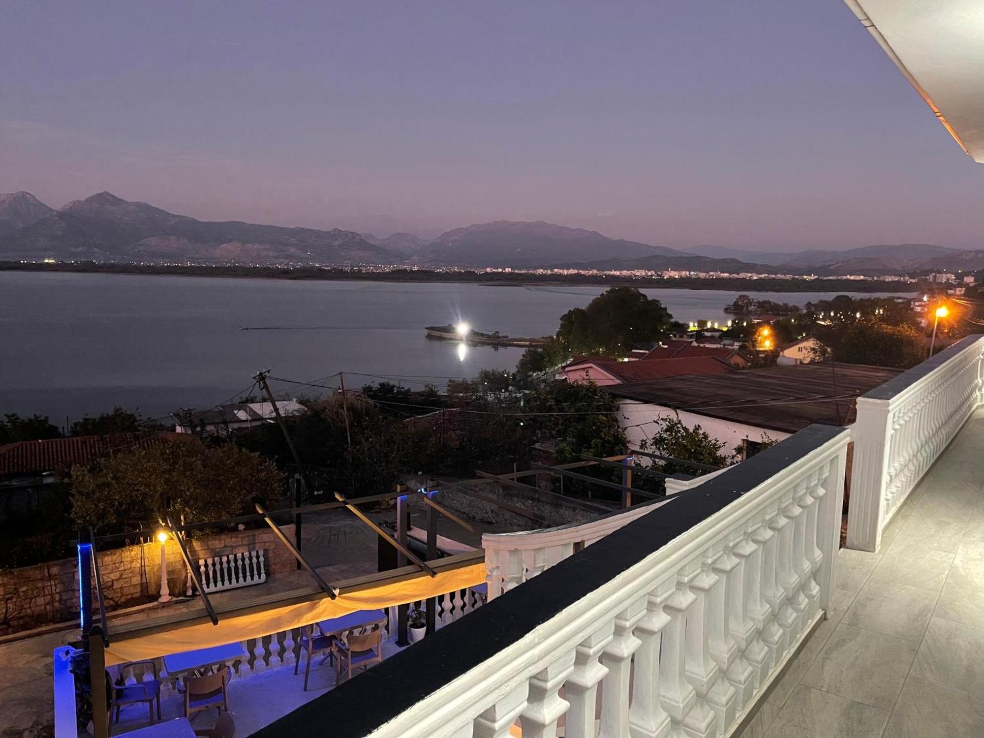 Four Generation Hotel Shiroka ภายนอก รูปภาพ